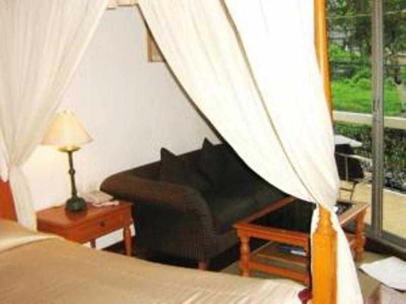 Orchid Hotel&Spa Kalim Bay Patong Exterior foto